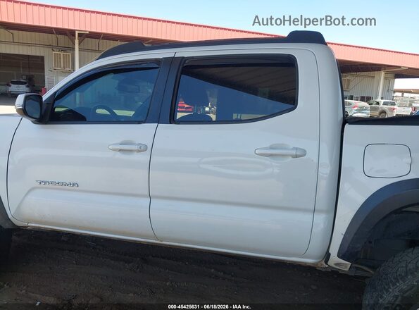 3TMCZ5AN0KM262062 2019 TOYOTA TACOMA White სალონის 360-გრადუსიანი ხედი