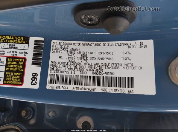 3TMCZ5AN1KM201612 2019 TOYOTA TACOMA Blue Engine compartment view