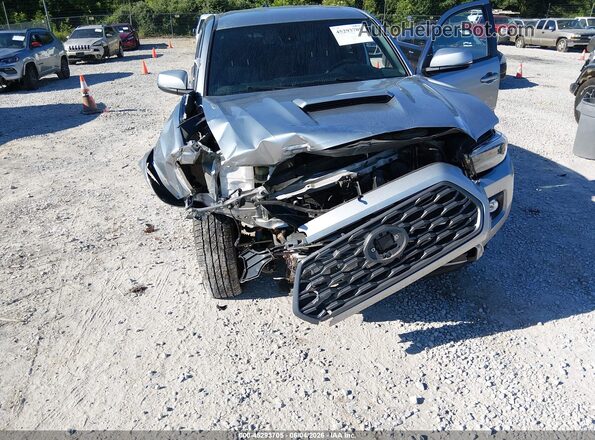 3TMCZ5AN1PM638341 2023 TOYOTA TACOMA Silver Вид спереду