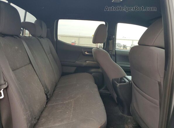 3TMCZ5AN2JM134744 2018 TOYOTA TACOMA Gray Vista de los asientos traseros