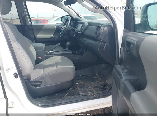 3TMCZ5AN2PM543772 2023 TOYOTA TACOMA White Widok wnętrza z przodu