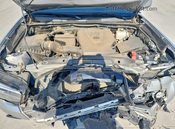 3TMCZ5AN2PM635478 2023 TOYOTA TACOMA Silver უკანა სალონის ხედი