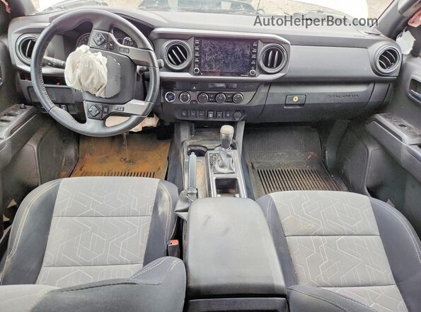 3TMCZ5AN2PM647890 2023 TOYOTA TACOMA Silver Widok deski rozdzielczej
