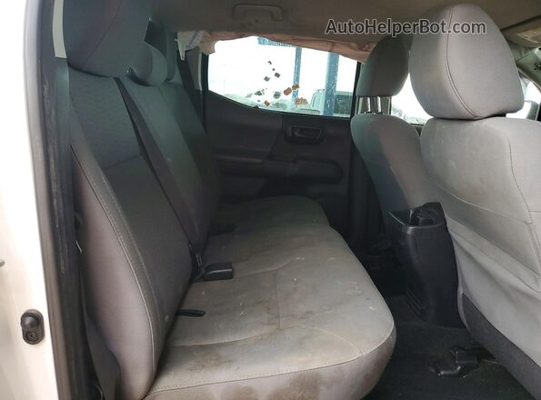 3TMCZ5AN3HM072832 2017 TOYOTA TACOMA White Vista de los asientos traseros