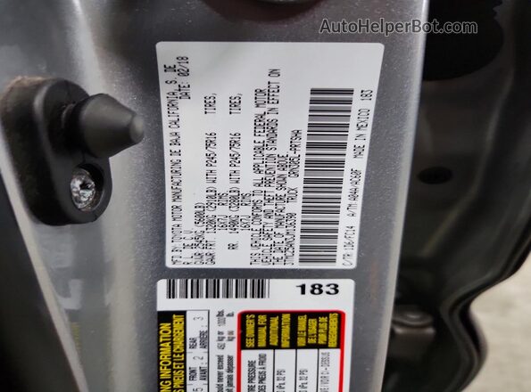 3TMCZ5AN3JM136390 2018 TOYOTA TACOMA Silver VIN კოდის სტიკერის ხედი