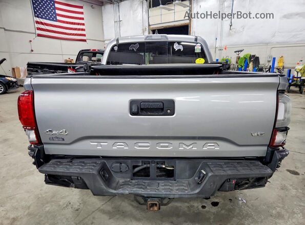 3TMCZ5AN3JM136390 2018 TOYOTA TACOMA Silver უკანა ხედი