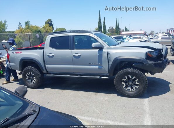 3TMCZ5AN3JM185816 2018 TOYOTA TACOMA Gray უკანა სალონის ხედი