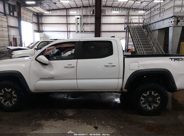 3TMCZ5AN4JM134843 2018 TOYOTA TACOMA White სალონის 360-გრადუსიანი ხედი