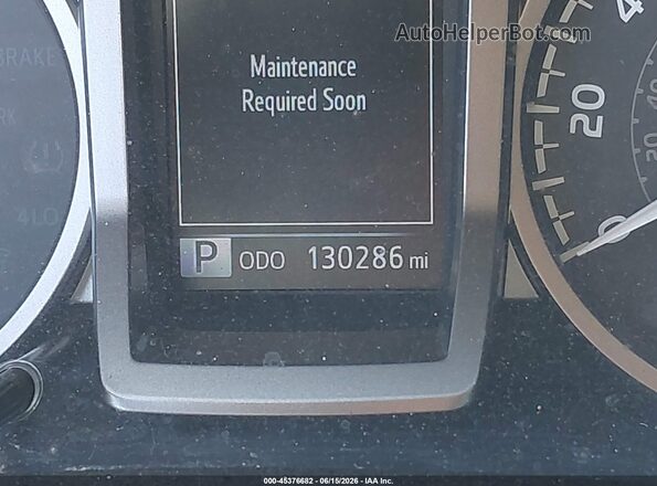 3TMCZ5AN4JM141856 2018 TOYOTA TACOMA Silver 