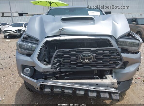 3TMCZ5AN4NM464522 2022 TOYOTA TACOMA Gray Widok z przodu