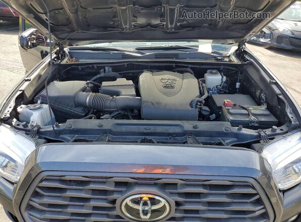 3TMCZ5AN4PM636048 2023 TOYOTA TACOMA Gray Widok wnętrza z tyłu
