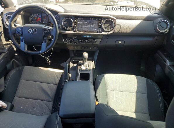 3TMCZ5AN4PM636048 2023 TOYOTA TACOMA Gray Widok deski rozdzielczej