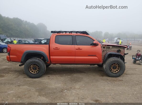 3TMCZ5AN5HM062836 2017 TOYOTA TACOMA Orange 360 interior view