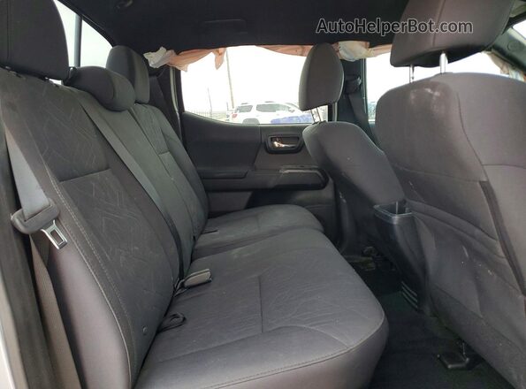 3TMCZ5AN5KM207087 2019 TOYOTA TACOMA Silver Widok tylnych siedzeń