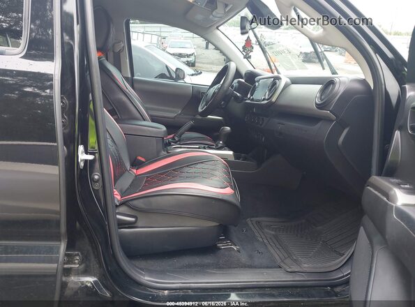 3TMCZ5AN5PM577897 2023 TOYOTA TACOMA Black წინა სალონის ხედი