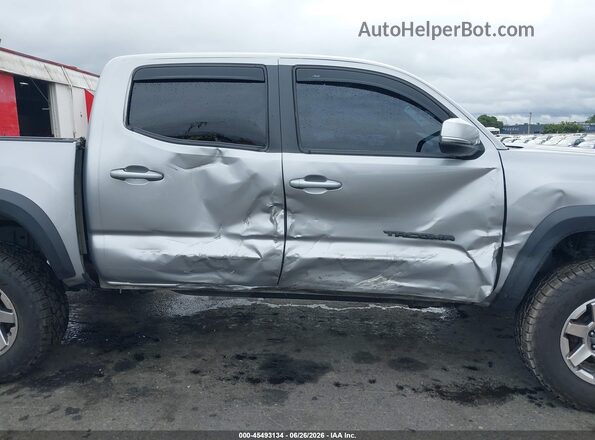 3TMCZ5AN6HM055880 2017 TOYOTA TACOMA Silver Вид спереду