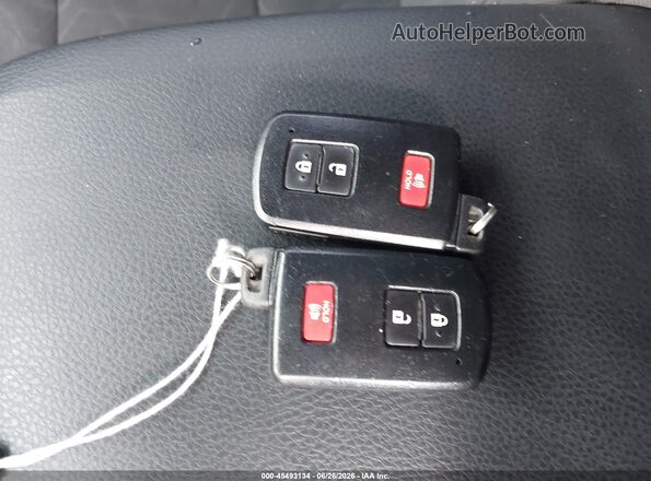 3TMCZ5AN6HM055880 2017 TOYOTA TACOMA Silver Вид панелі приладів