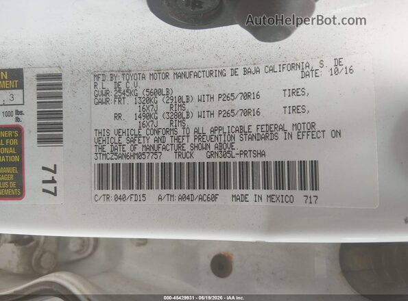3TMCZ5AN6HM057757 2017 TOYOTA TACOMA White Շարժիչի բաժամունքի տեսք