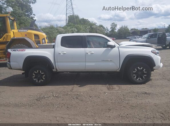 3TMCZ5AN6HM057757 2017 TOYOTA TACOMA White Սալոնի 360 աստիճան տեսք