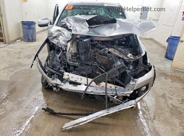 3TMCZ5AN6KM190932 2019 TOYOTA TACOMA Silver Դիմացի տեսք