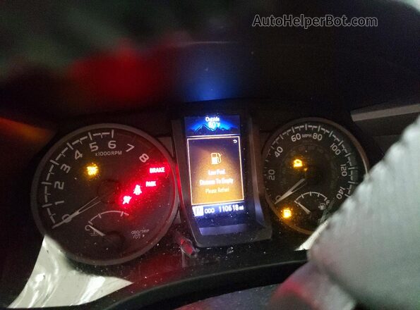 3TMCZ5AN6KM190932 2019 TOYOTA TACOMA Silver Սարքավորումների վահանակի տեսք