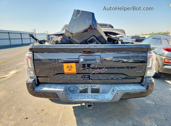 3TMCZ5AN8HM078304 2017 TOYOTA TACOMA Black Вид ззаду