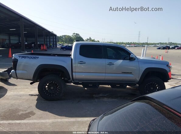 3TMCZ5AN8JM149765 2018 TOYOTA TACOMA Серый Панорамный вид салона 360°