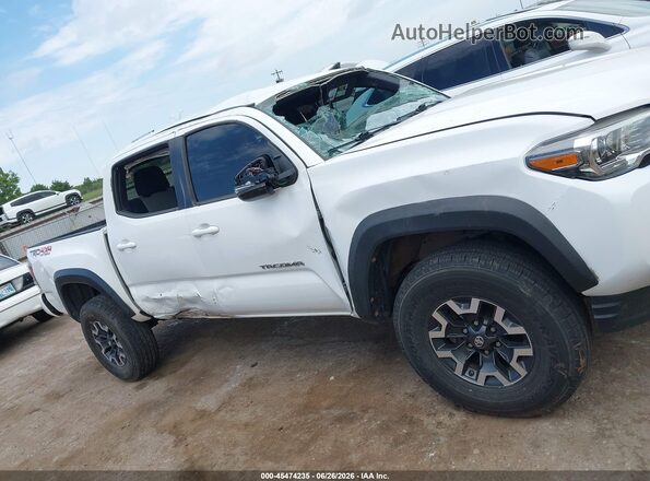 3TMCZ5AN8LM305631 2020 TOYOTA TACOMA Белый Вид задней части салона