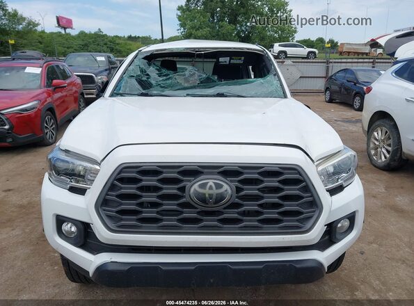 3TMCZ5AN8LM305631 2020 TOYOTA TACOMA Белый Вид щитка приборов