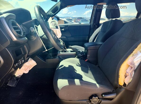 3TMCZ5AN9HM114159 2017 TOYOTA TACOMA Beige Vista interior delantera