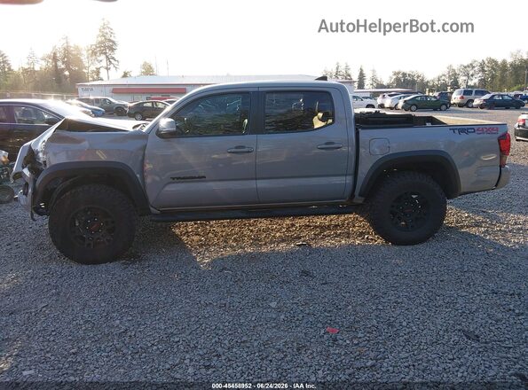 3TMCZ5AN9JM176392 2018 TOYOTA TACOMA Light Blue Vista interior de 360 grados