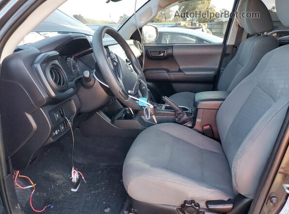 3TMCZ5AN9LM296020 2020 TOYOTA TACOMA Charcoal Vista interior delantera
