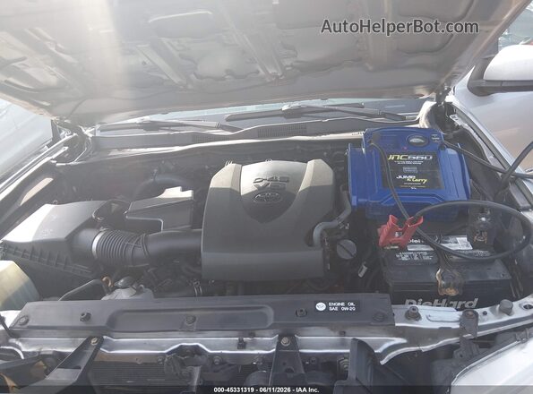 3TMCZ5ANXHM097680 2017 TOYOTA TACOMA Silver Հետևի տեսք