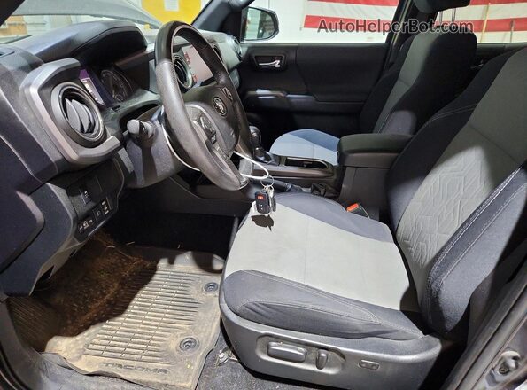 3TMCZ5ANXMM404419 2021 TOYOTA TACOMA Gray Vista interior delantera