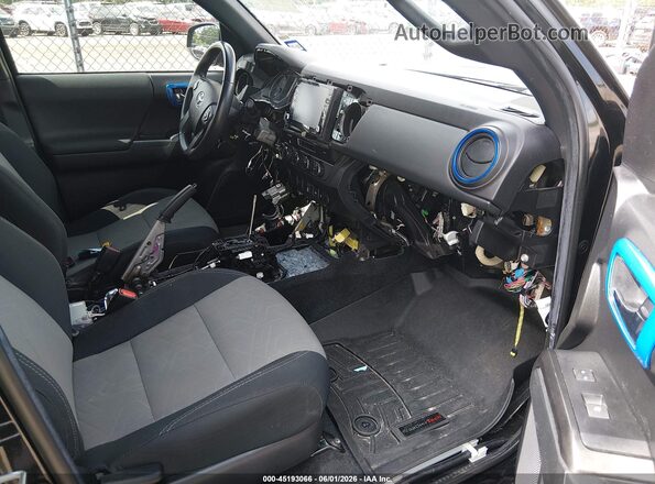 3TMCZ5ANXMM451966 2021 TOYOTA TACOMA Black Front interior view