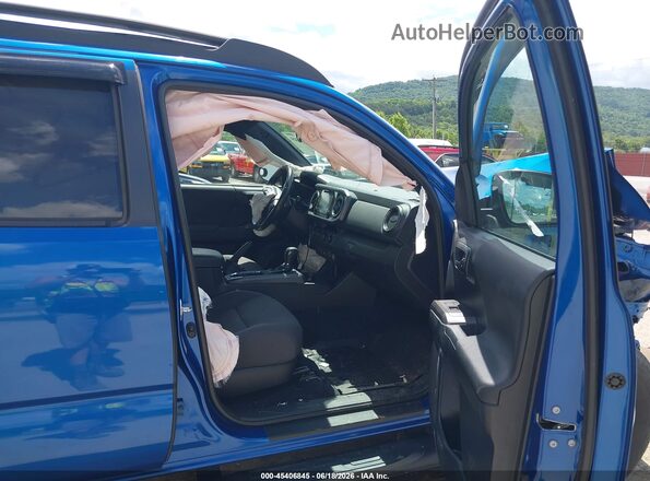 3TMDZ5BN3JM052816 2018 TOYOTA TACOMA Синий Вид салона спереди