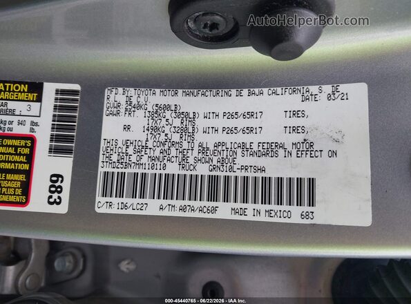 3TMDZ5BN7MM110110 2021 TOYOTA TACOMA Silver Vista del compartimento del motor