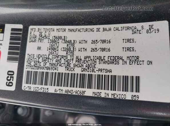 3TMDZ5BNXKM069341 2019 TOYOTA TACOMA Gray Widok komory silnika