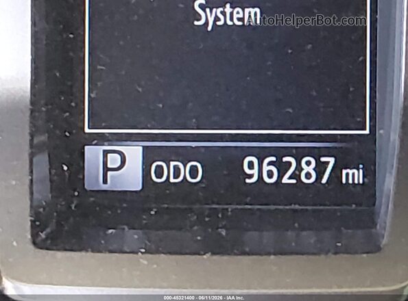 3TMGZ5AN2JM167857 2018 TOYOTA TACOMA Белый 