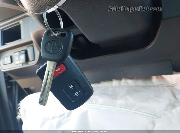 3TMGZ5AN5HM074521 2017 TOYOTA TACOMA Серый Вид панели приборов