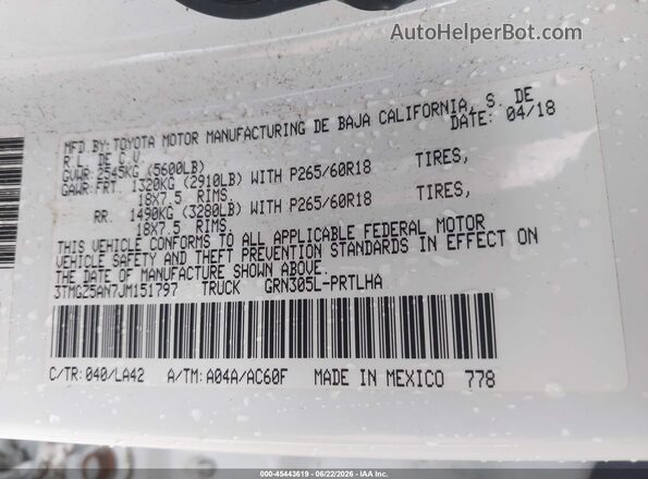 3TMGZ5AN7JM151797 2018 TOYOTA TACOMA White Widok komory silnika