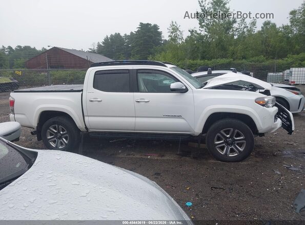 3TMGZ5AN7JM151797 2018 TOYOTA TACOMA White Widok wnętrza z tyłu