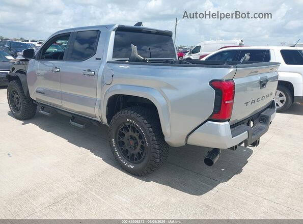 3TMKB5FN0SM039173 2025 TOYOTA TACOMA Серебряный Задняя левая четверть