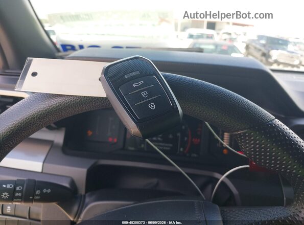 3TMKB5FN0SM039173 2025 TOYOTA TACOMA Серебряный Вид панели приборов