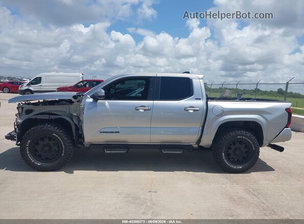 3TMKB5FN0SM039173 2025 TOYOTA TACOMA Серебряный Панорамный вид салона 360°