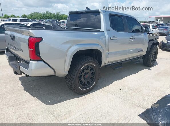 3TMKB5FN0SM039173 2025 TOYOTA TACOMA Серебряный Задняя правая четверть