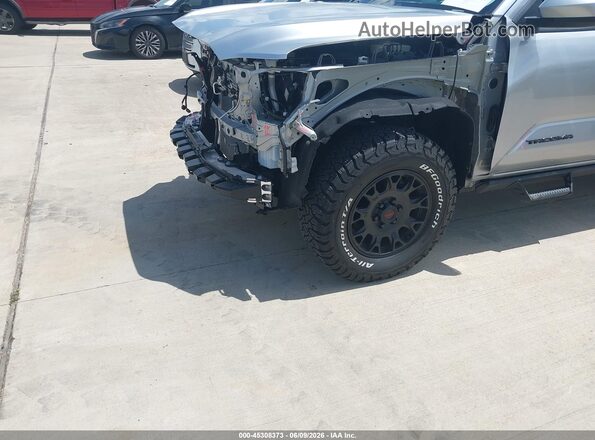 3TMKB5FN0SM039173 2025 TOYOTA TACOMA Серебряный Вид спереди