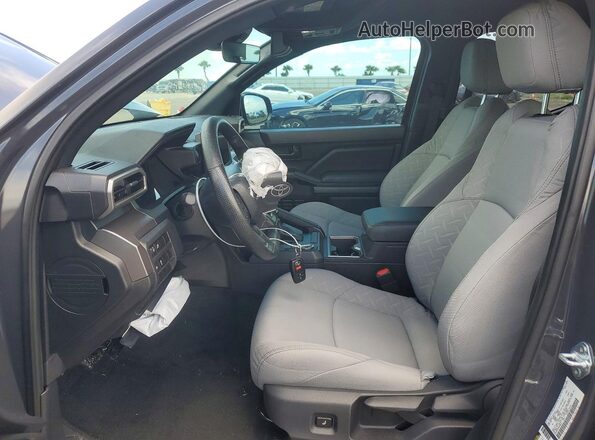 3TMKB5FN2SM038669 2025 TOYOTA TACOMA Gray Widok wnętrza z przodu