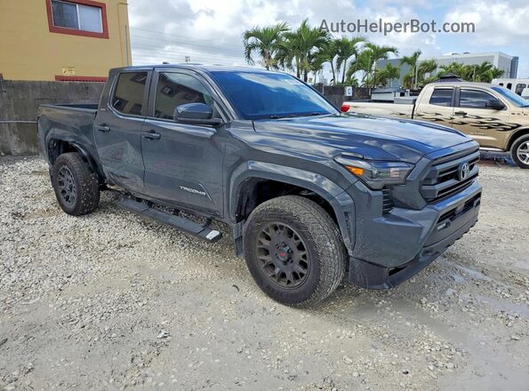 3TMKB5FN2TM059880 2026 TOYOTA TACOMA Серый Передняя правая четверть