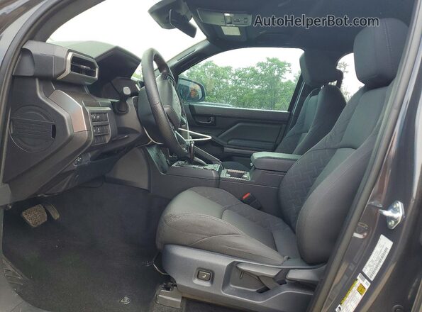 3TMKB5FN4SM036177 2025 TOYOTA TACOMA Угольный Вид салона спереди